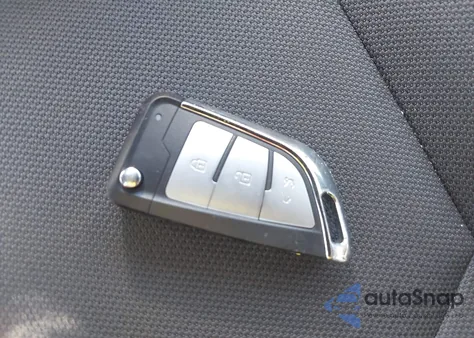 2011 Kia Soul + from USA, damaged, VIN KNDJT2A20B7339584